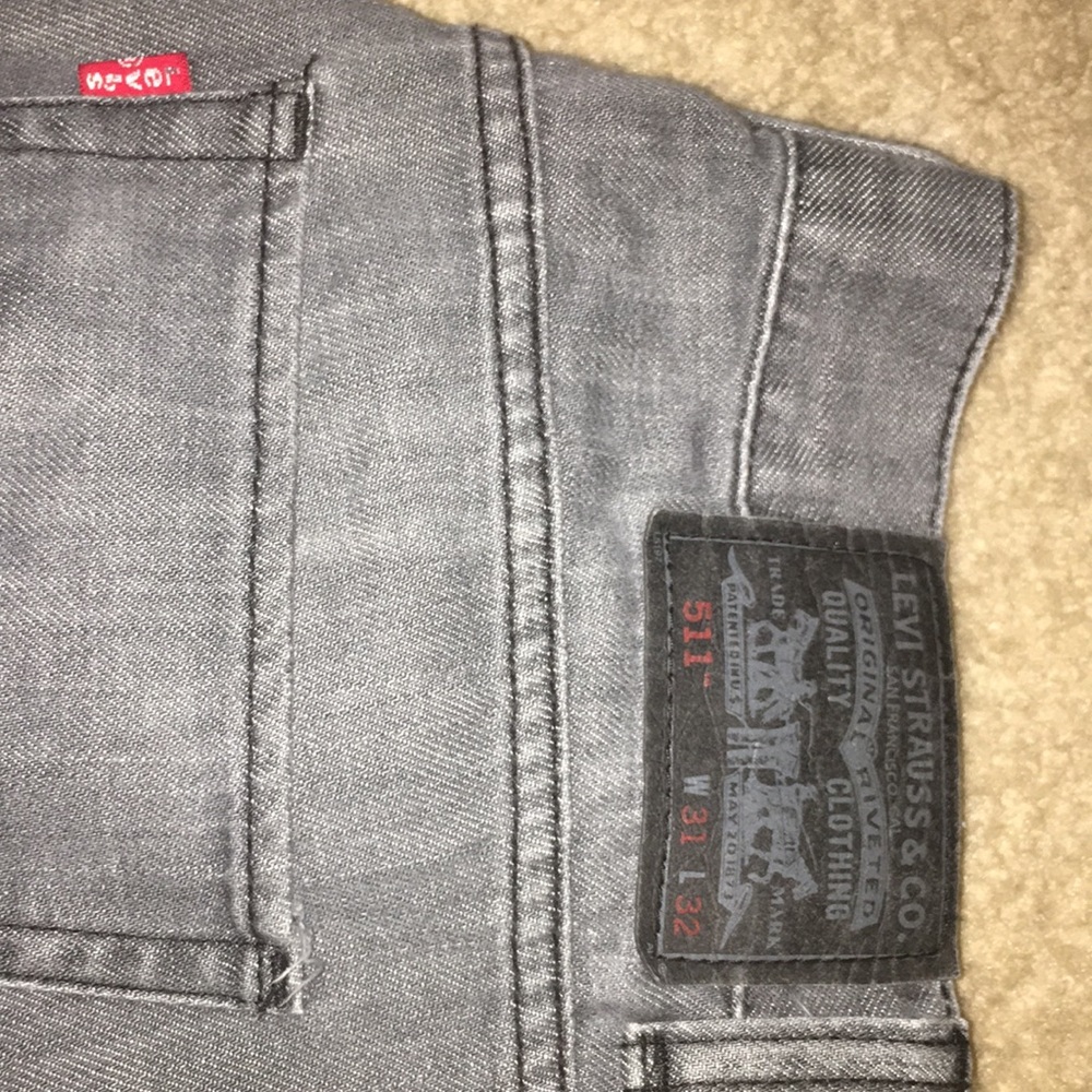 Levis gray jeans